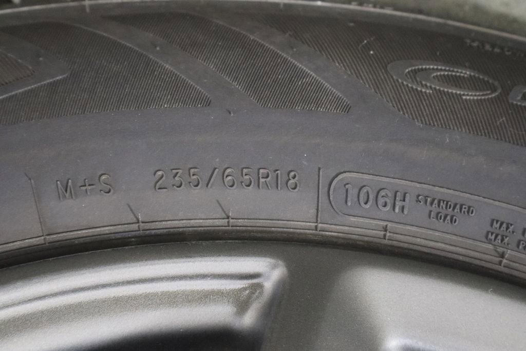 Used 2018 GMC Acadia SLT image 43