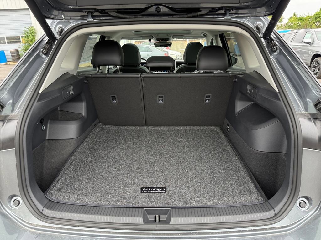 New 2026 Volkswagen Tiguan SE AWD/4WD image 25