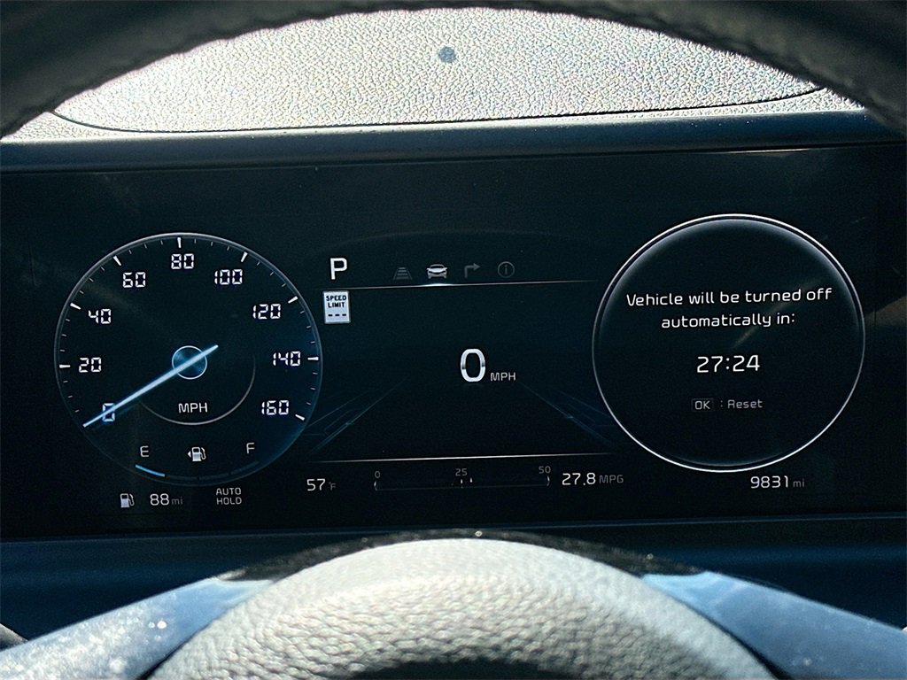 Certified 2025 Kia Seltos SX w/ SX Sunroof Package image 12