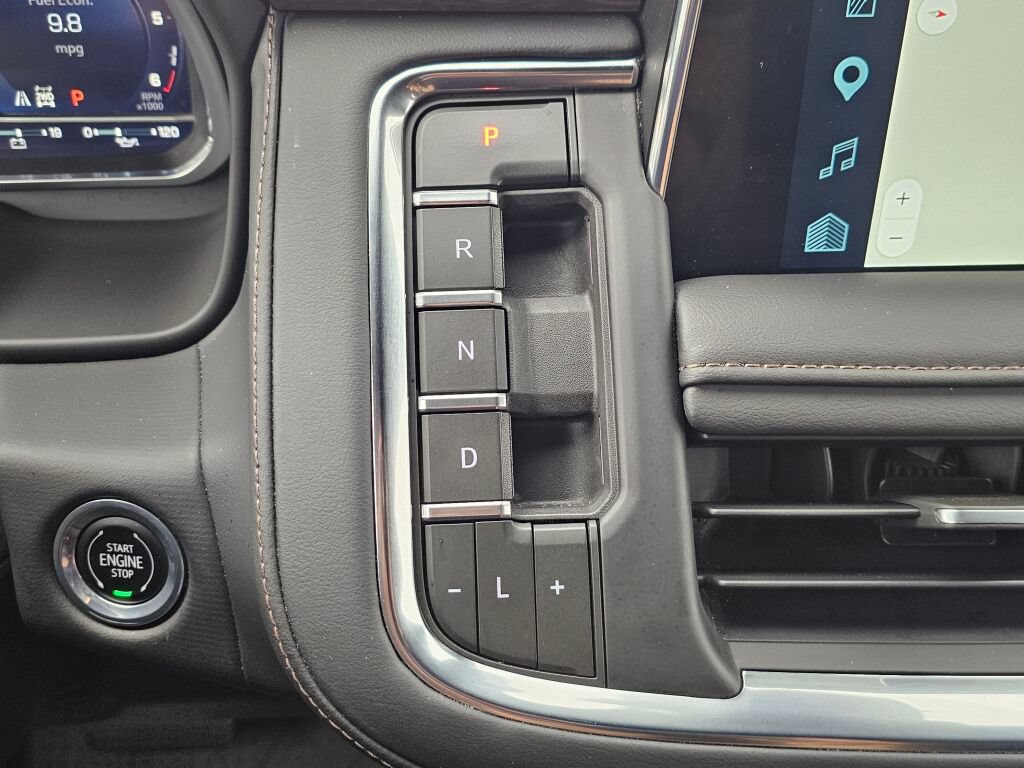 Certified 2023 Chevrolet Tahoe High Country AWD/4WD image 16
