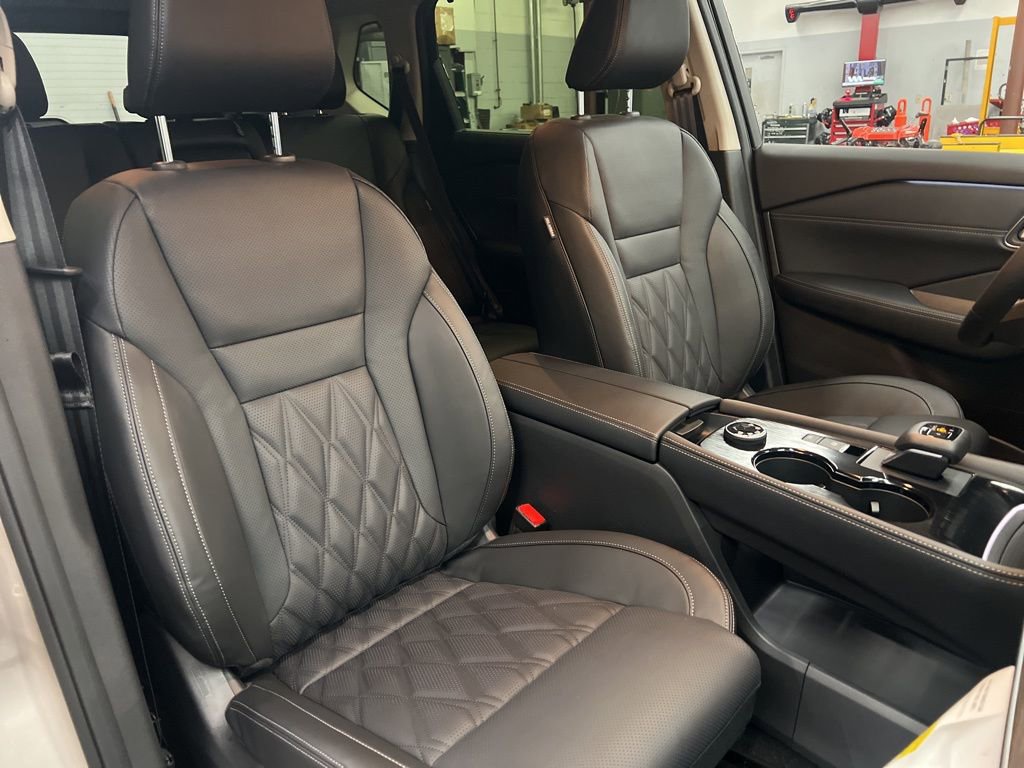 New 2026 Nissan Rogue Platinum w/ Platinum Premium Package image 47