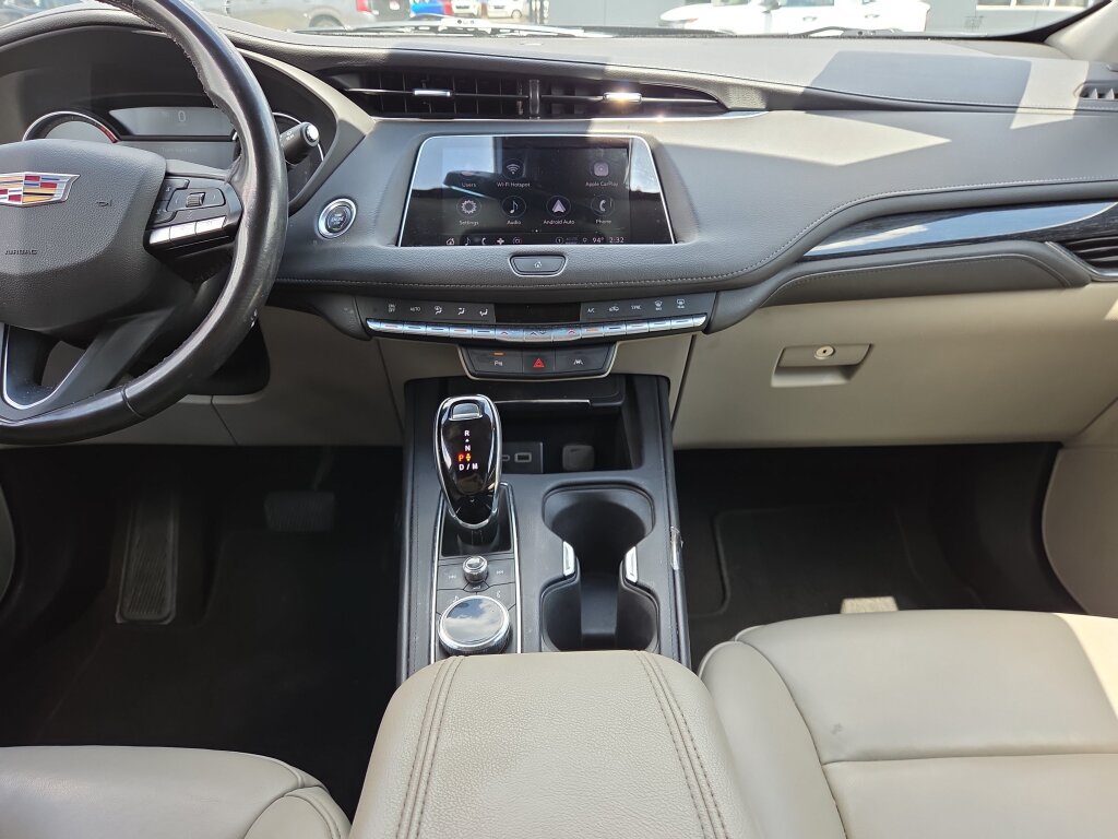 Used 2023 Cadillac XT4 Premium Luxury FWD image 22