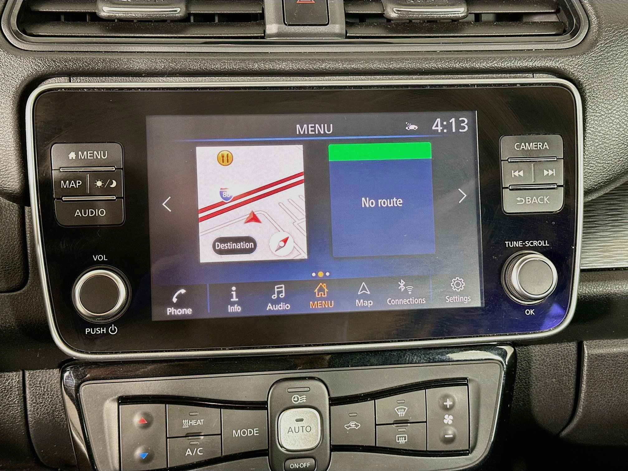 Used 2021 Nissan Leaf SV w/ SV Technology Package FWD image 21