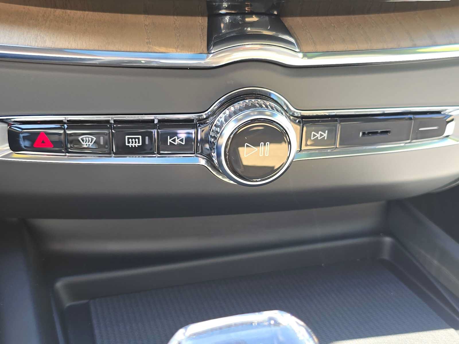 Used 2026 Volvo XC60 B5 Plus w/ Protection Package Premier AWD/4WD image 27