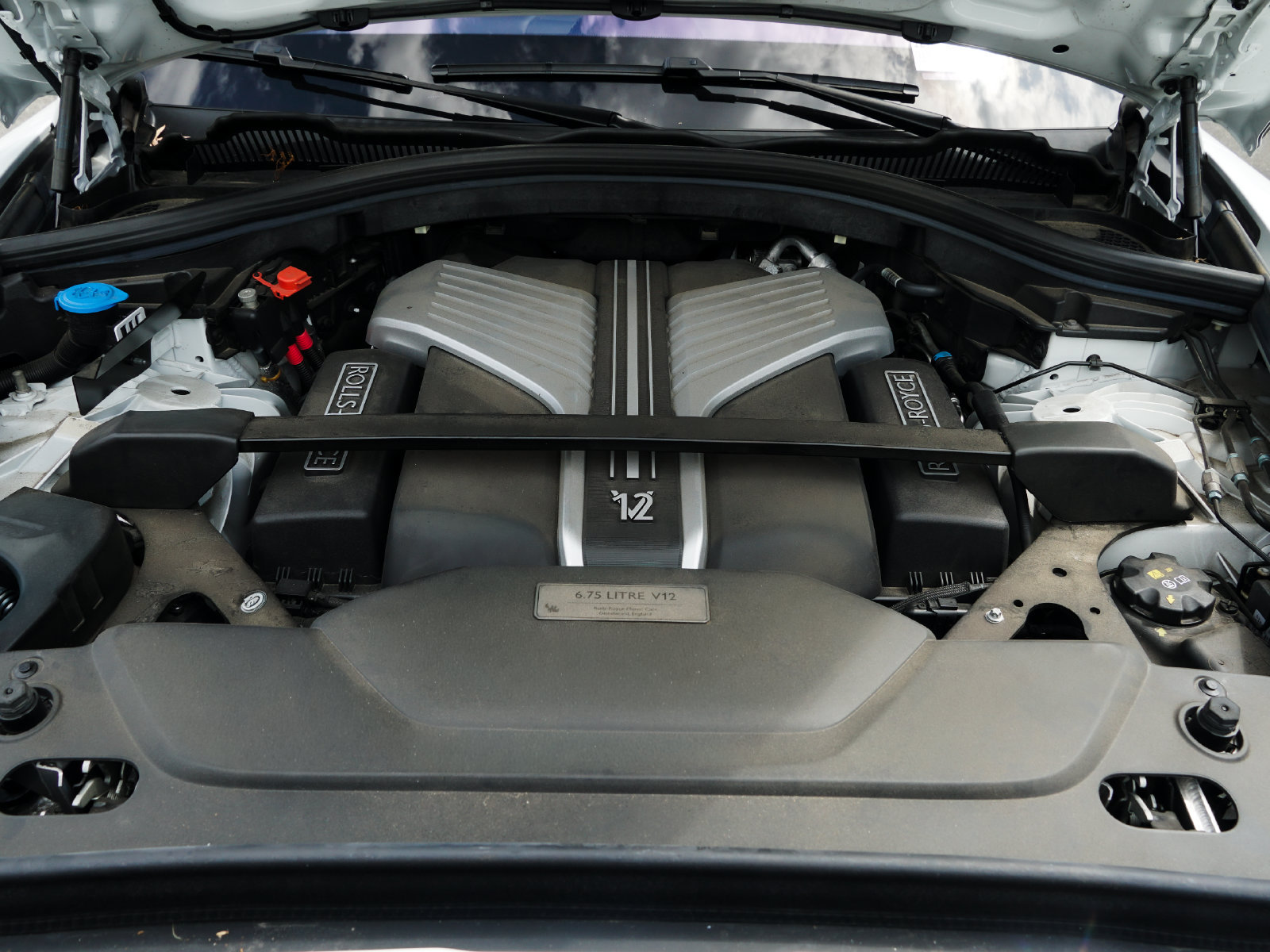 Certified 2024 Rolls-Royce Cullinan AWD/4WD image 36