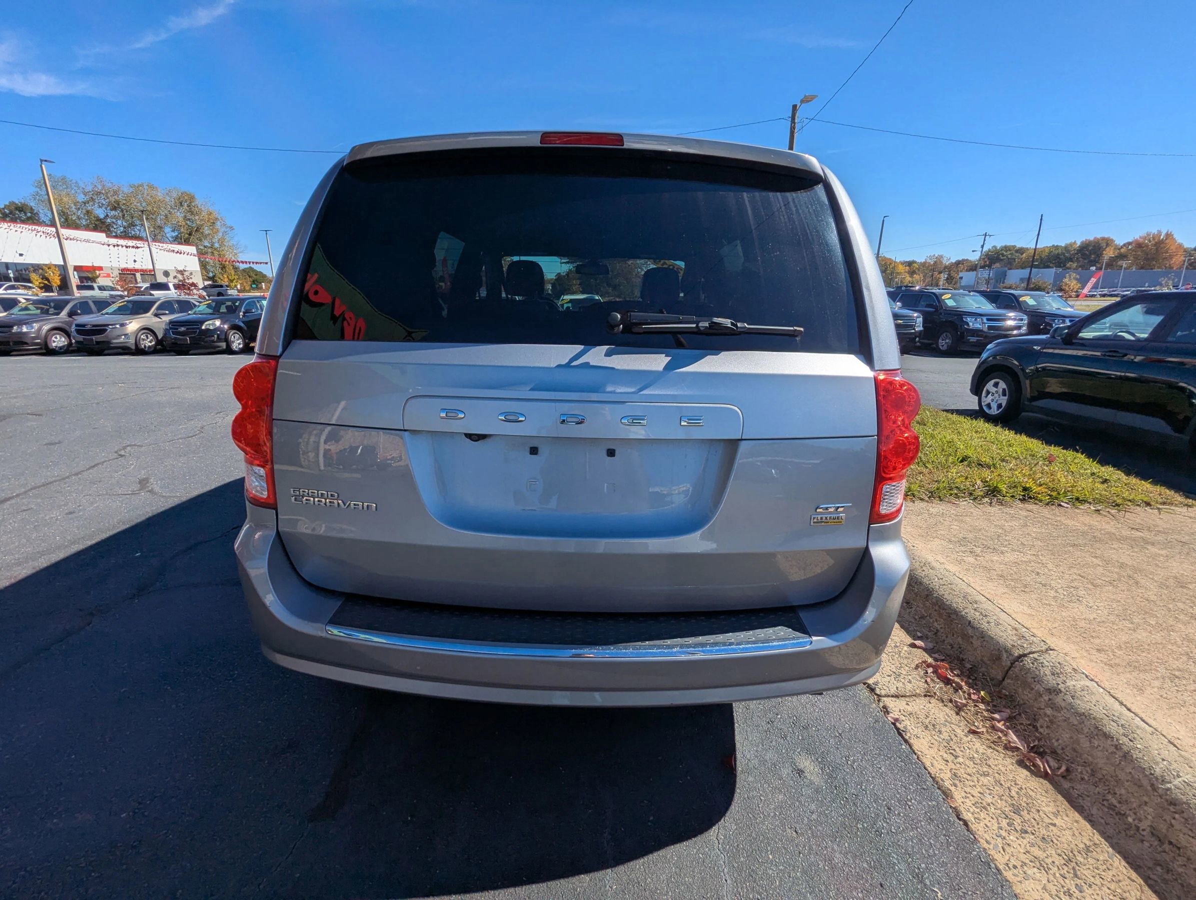 Used 2019 Dodge Grand Caravan GT image 6