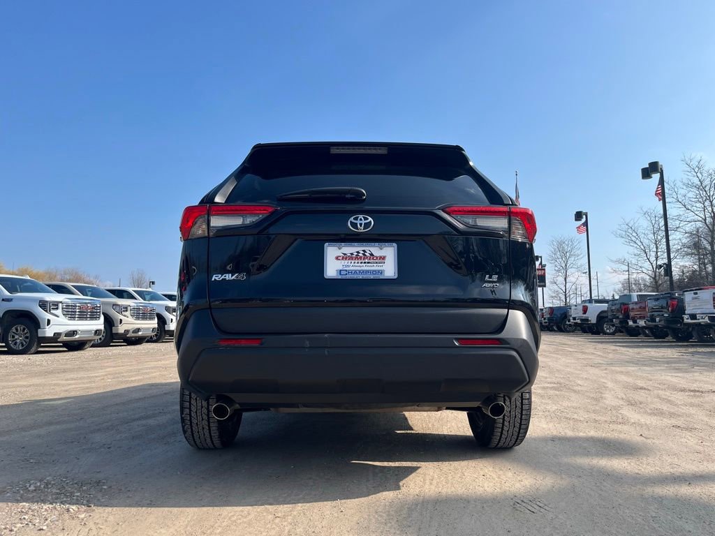 Used 2024 Toyota RAV4 LE image 9