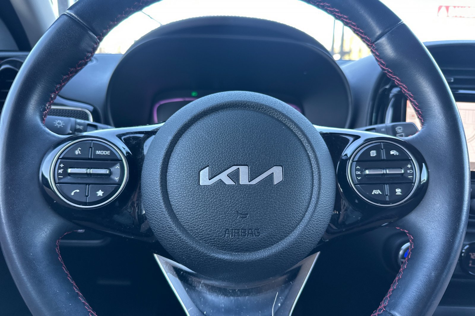 Used 2023 Kia Soul GT-Line w/ GT-Line Technology Package FWD image 33