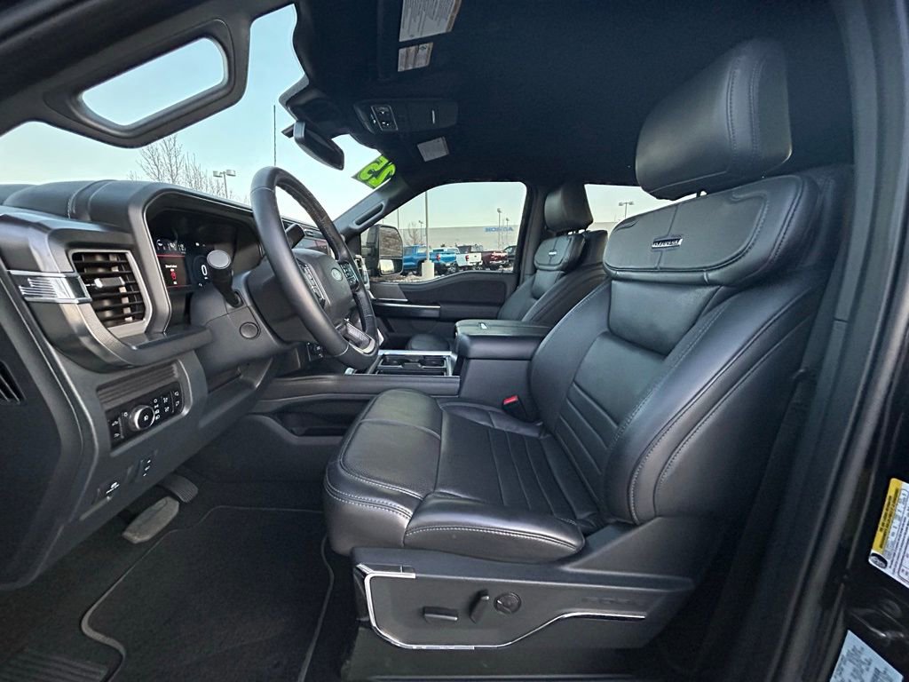 Used 2025 Ford F450 Platinum image 15