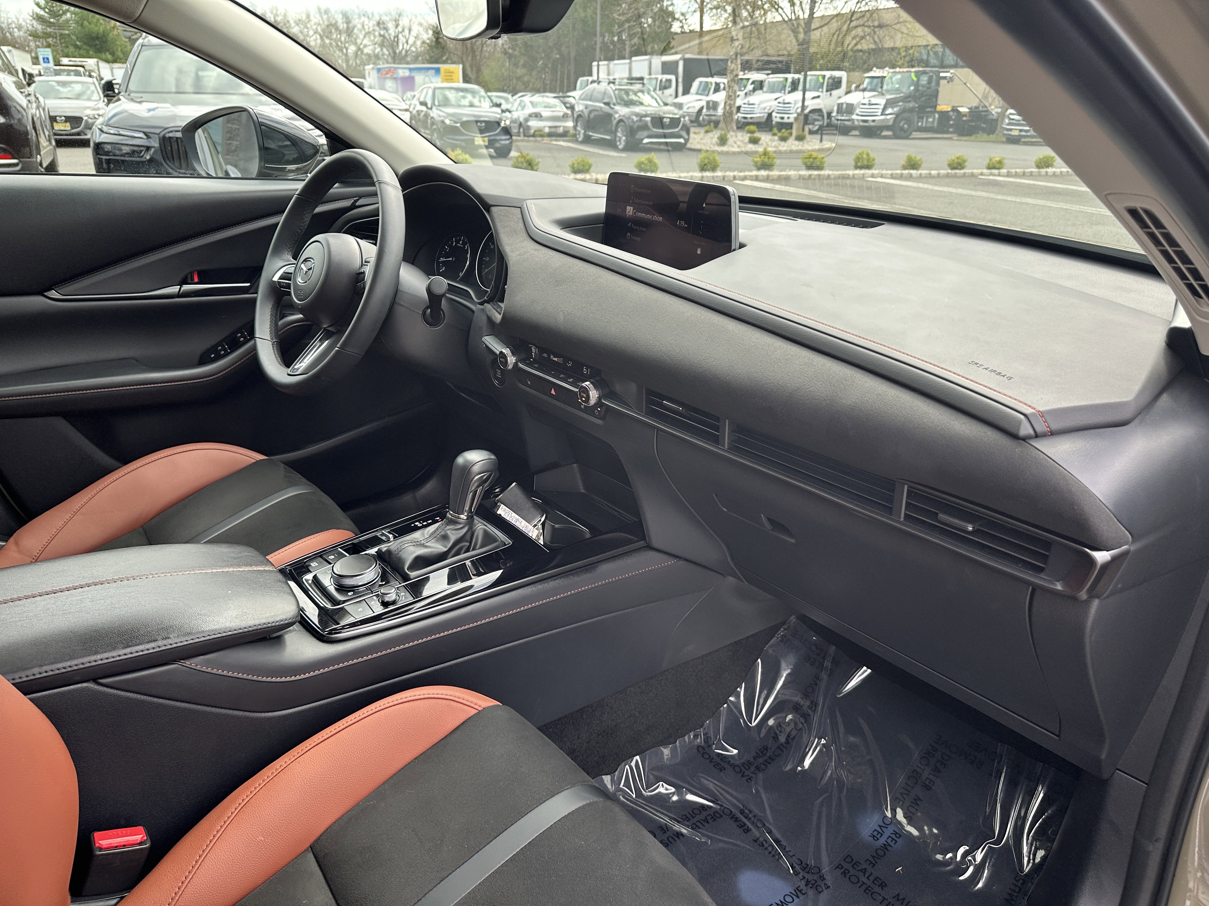 Certified 2025 MAZDA CX-30 Carbon AWD/4WD image 36