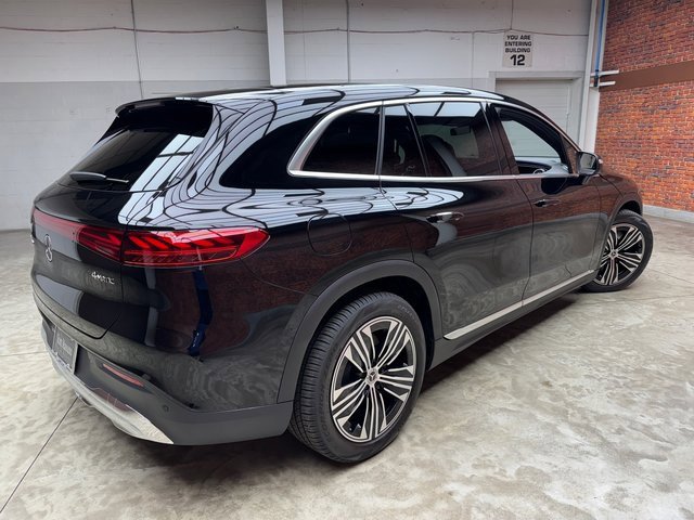 New 2026 Mercedes-Benz EQS 400 4MATIC SUV image 5