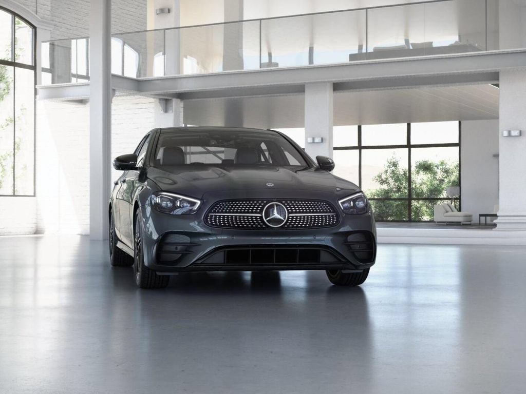 Used 2023 Mercedes-Benz E 450 4MATIC Sedan image 9