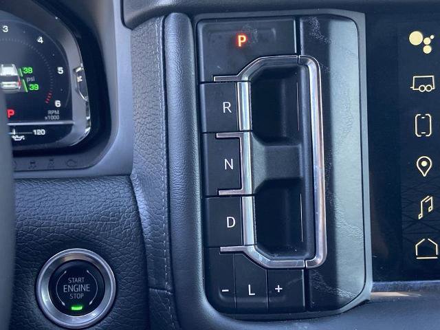 Used 2024 GMC Yukon Denali w/ Denali Reserve Package image 12