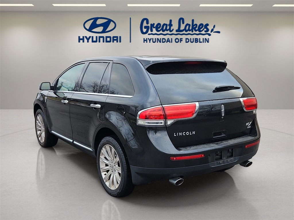 Used 2013 Lincoln MKX AWD image 3