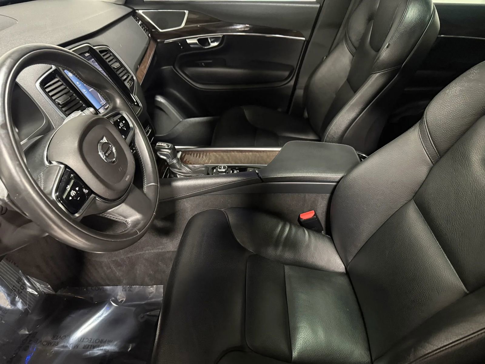 Used 2016 Volvo XC90 T6 Momentum w/ Momentum Plus Package AWD/4WD image 15