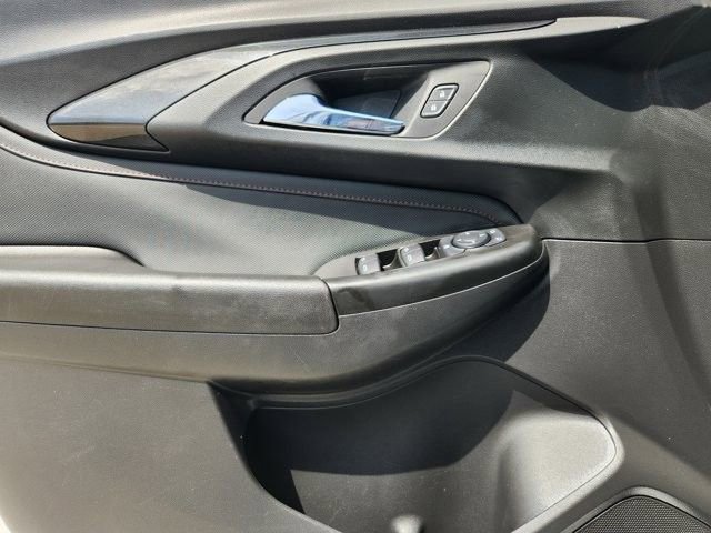 Used 2022 Chevrolet TrailBlazer RS FWD image 21