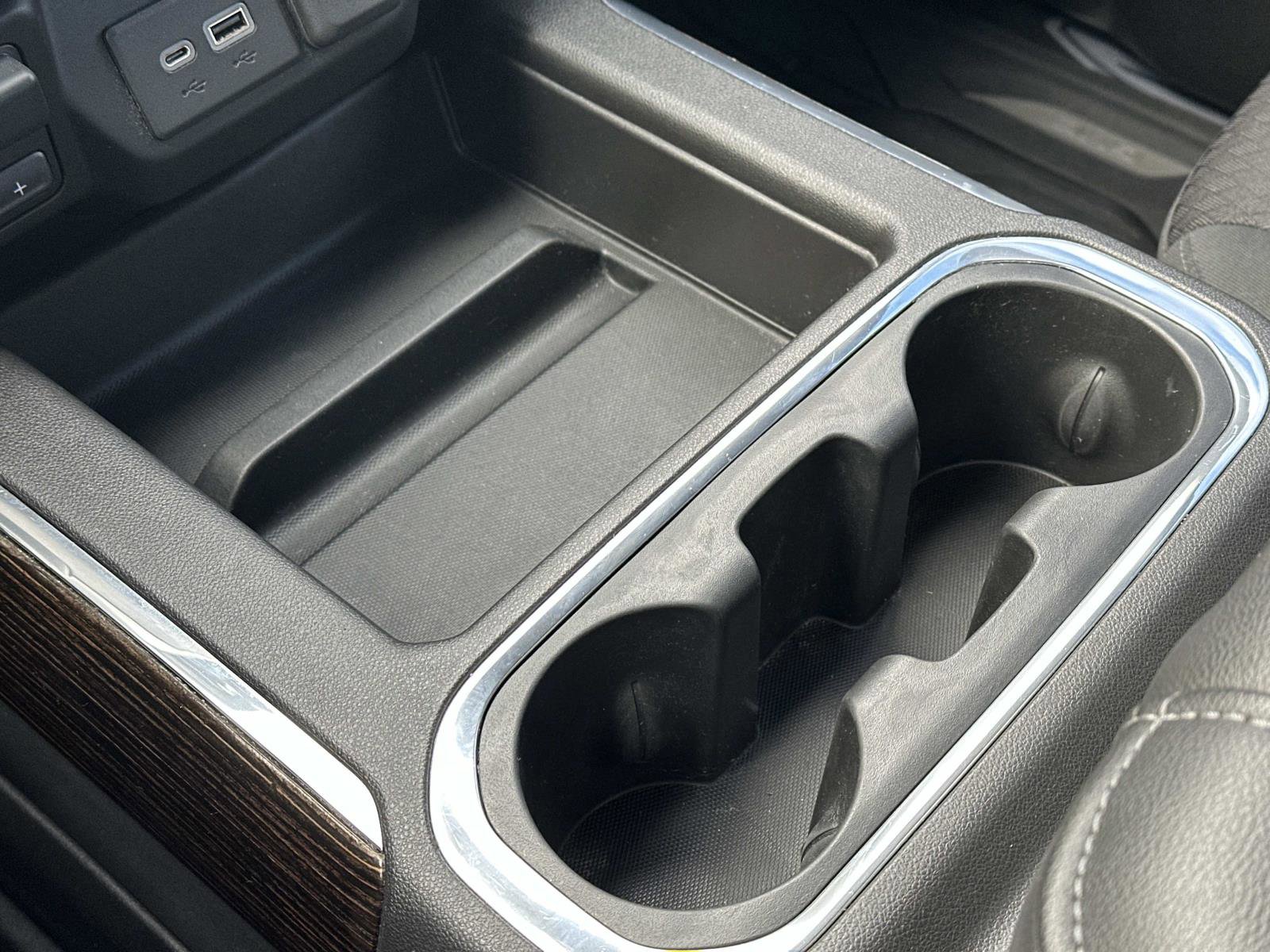 Used 2020 GMC Sierra 1500 Elevation w/ Elevation Value Package image 31