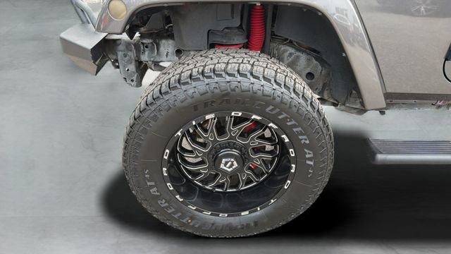 Used 2018 Jeep Wrangler Unlimited Altitude image 25