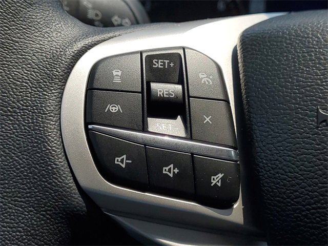 Used 2023 Ford Explorer Limited image 16