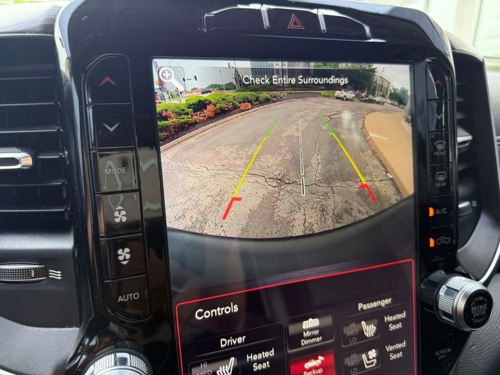 Used 2019 RAM 1500 Laramie RWD image 5