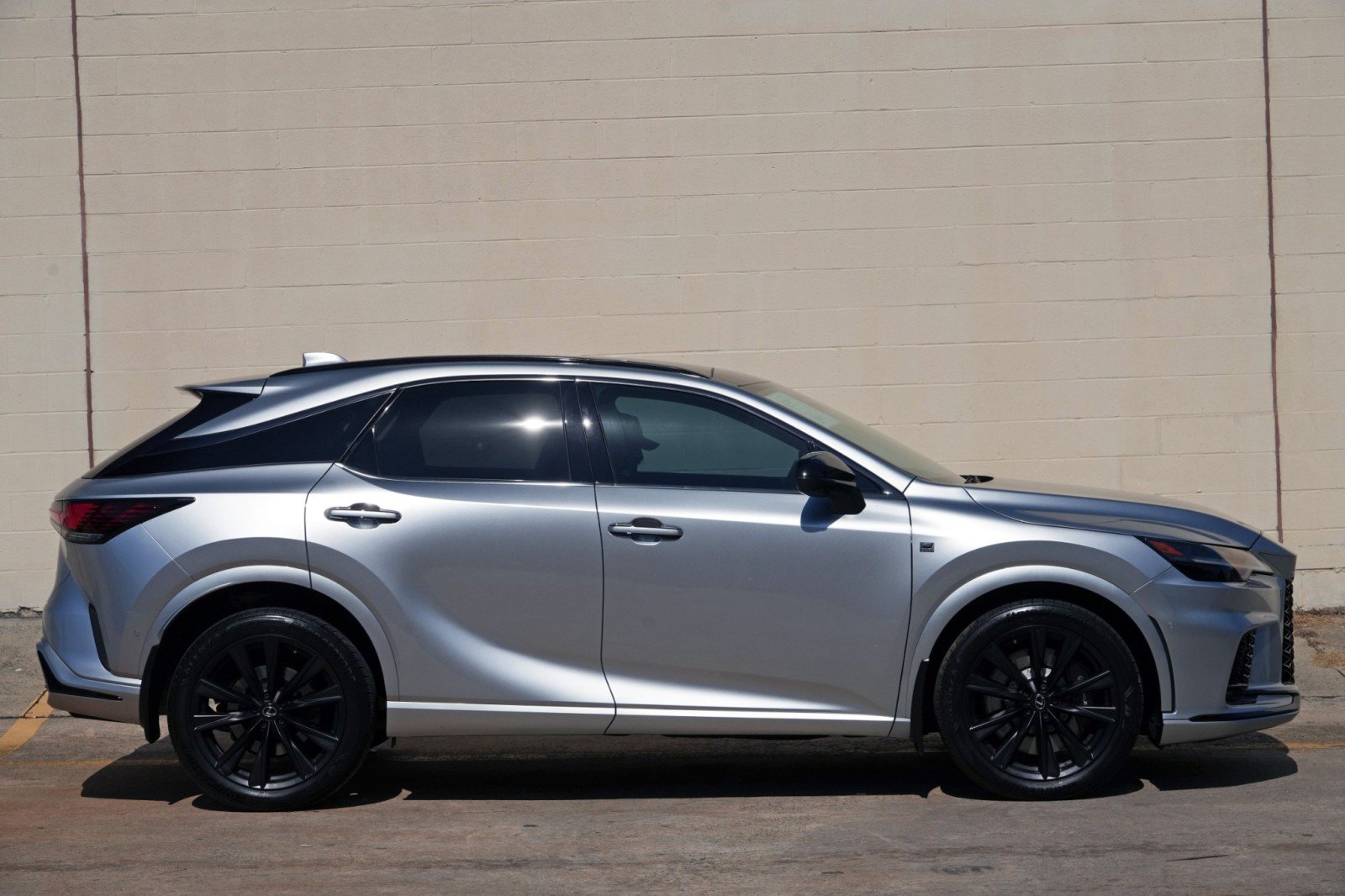 Used 2023 Lexus RX 500h F Sport w/ Cold Area Package AWD/4WD image 55