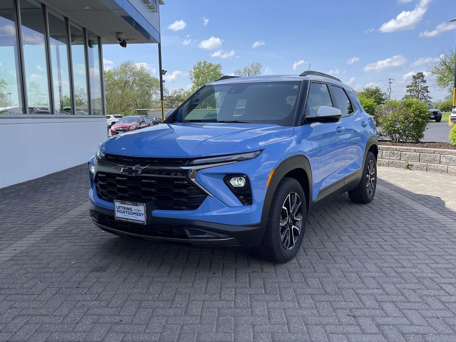 Used 2024 Chevrolet TrailBlazer ACTIV w/ Convenience Package FWD image 1