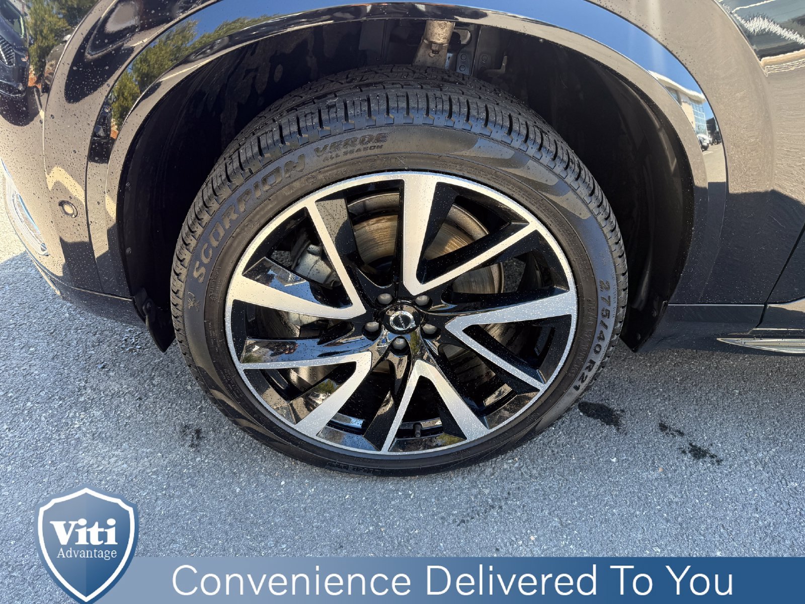 Certified 2025 Volvo XC90 B6 Plus w/ Protection Package Premier AWD/4WD image 12
