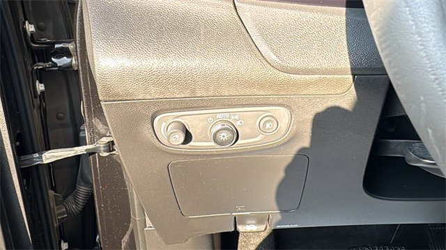 Used 2021 Buick Encore GX Select w/ Sport Touring Package image 15