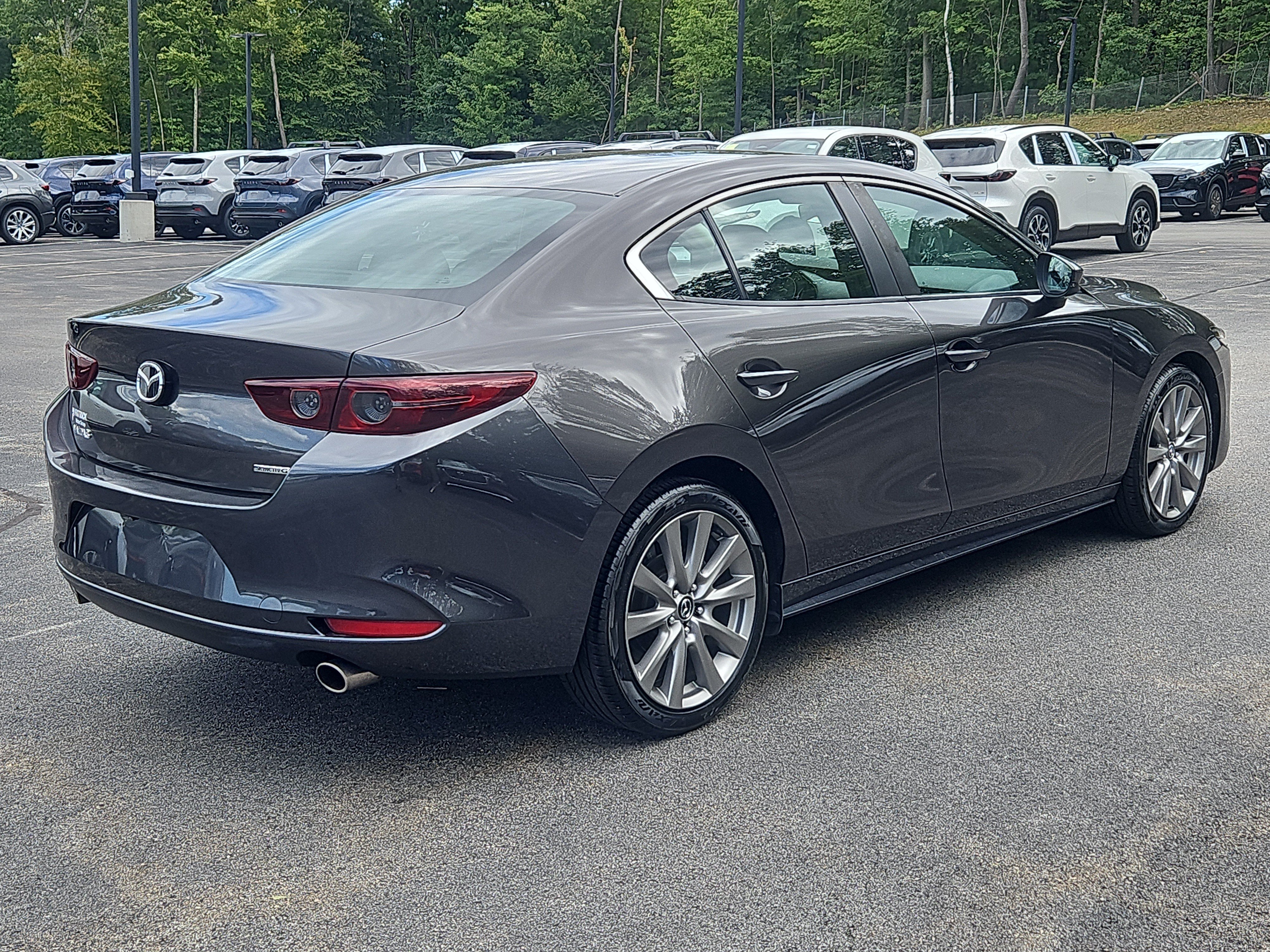 Used 2020 MAZDA MAZDA3 Sedan w/ Select Package FWD image 2