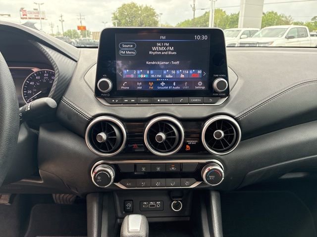 Used 2024 Nissan Sentra SV w/ Lighting Package image 24