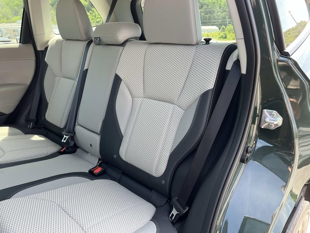 Used 2023 Subaru Forester Premium AWD/4WD image 21