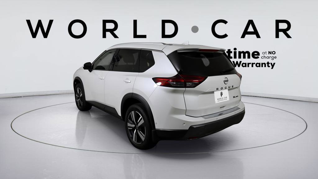 Used 2024 Nissan Rogue SL w/ SL Premium Package image 5