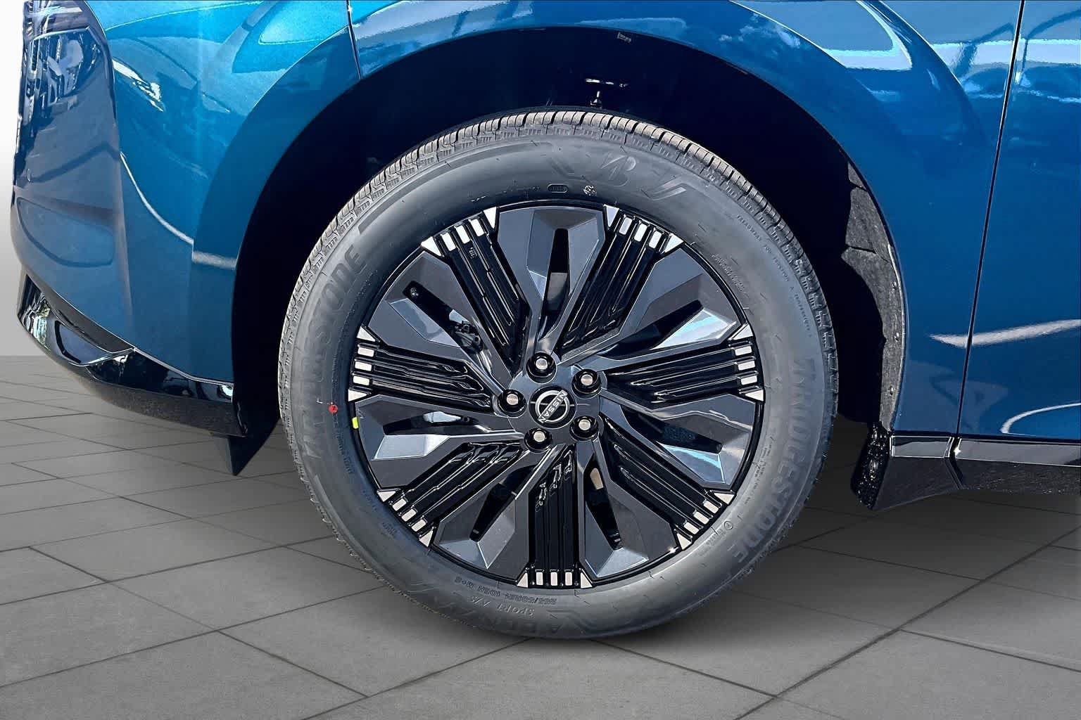 New 2026 Nissan Murano Platinum w/ Cargo Package AWD/4WD image 9