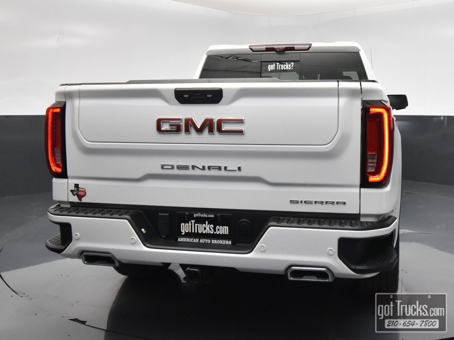 Used 2023 GMC Sierra 1500 Denali w/ Denali Reserve Package AWD/4WD image 6