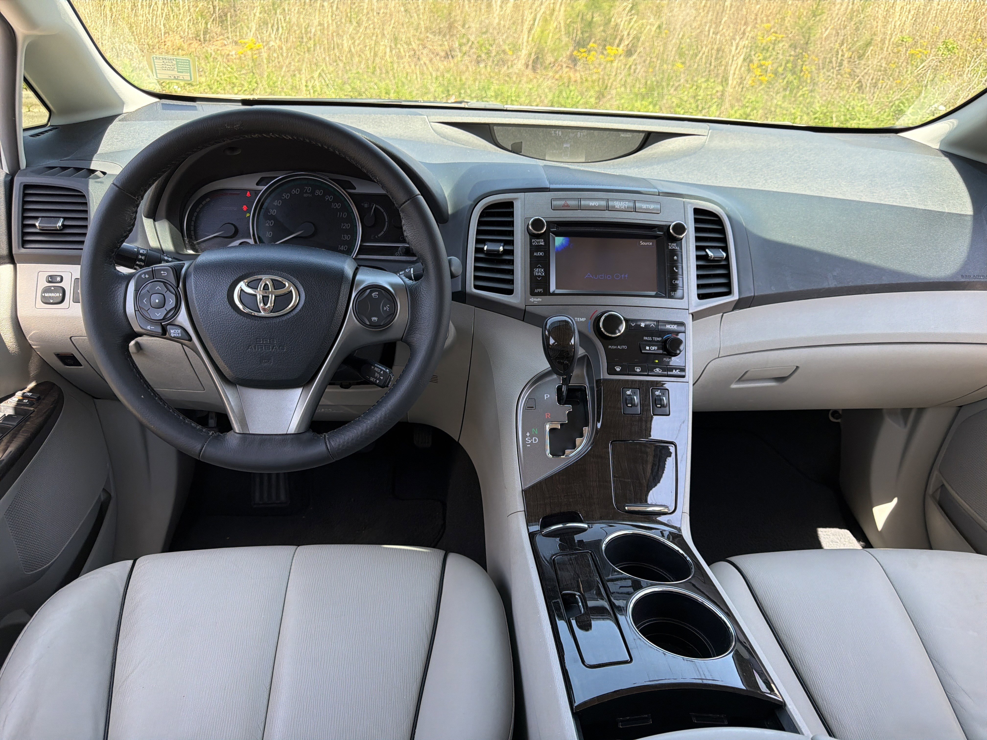 Used 2013 Toyota Venza XLE image 22