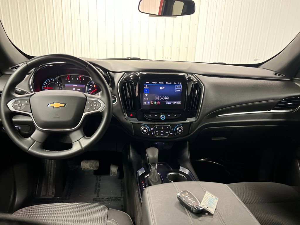 Used 2023 Chevrolet Traverse LT image 18