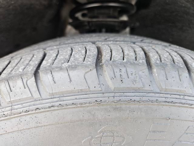 Used 2024 Ford Edge SEL image 28