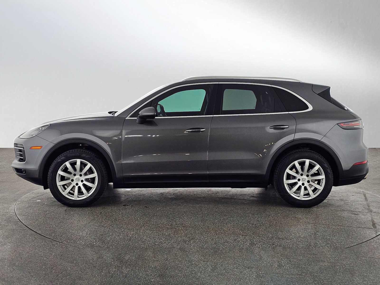 Used 2020 Porsche Cayenne image 6