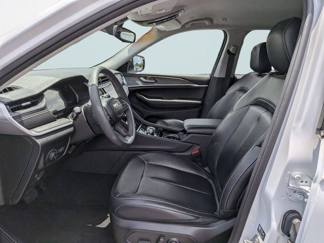 Used 2023 Jeep Grand Cherokee Limited AWD/4WD image 21