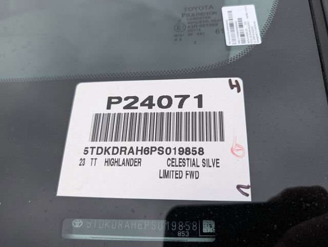 Used 2023 Toyota Highlander Limited image 40