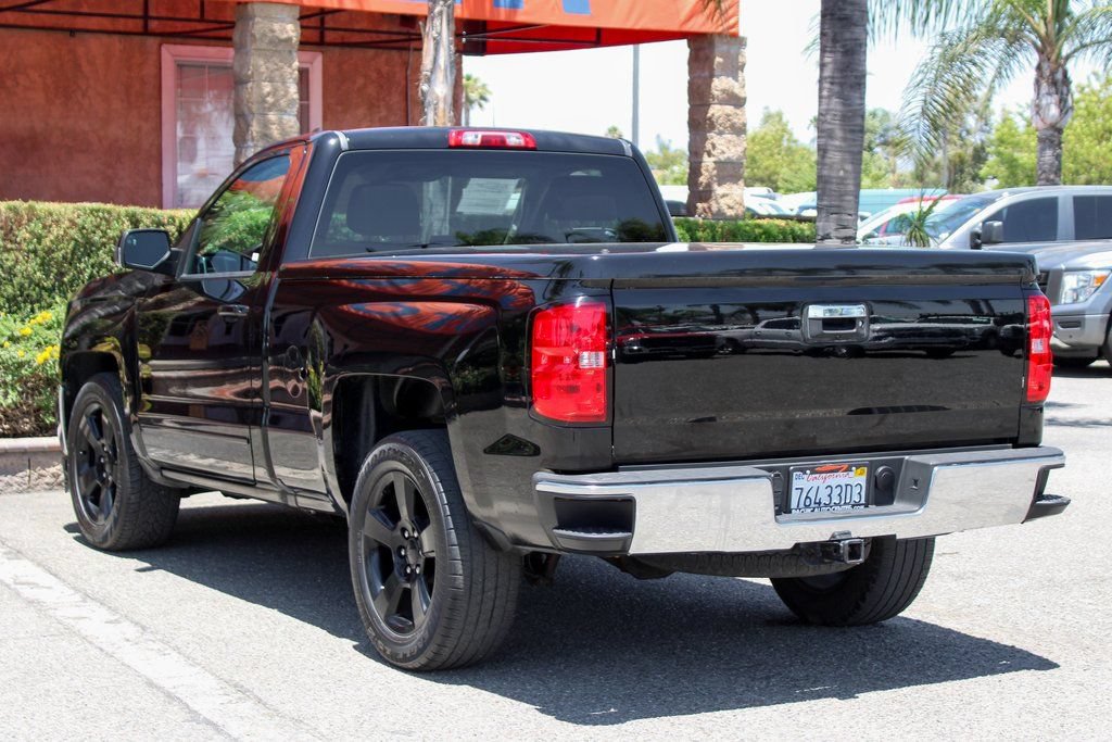 Used 2016 Chevrolet Silverado 1500 LT w/ LT Convenience Package RWD image 6