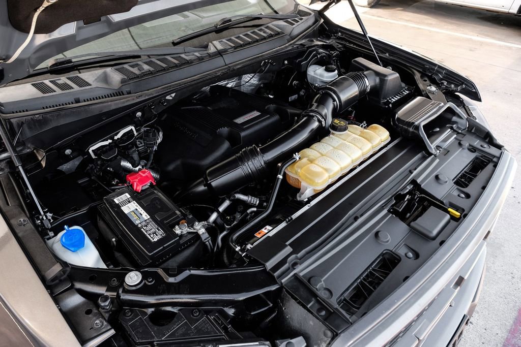 Used 2017 Ford F150 Raptor w/ Equipment Group 802A Luxury image 58