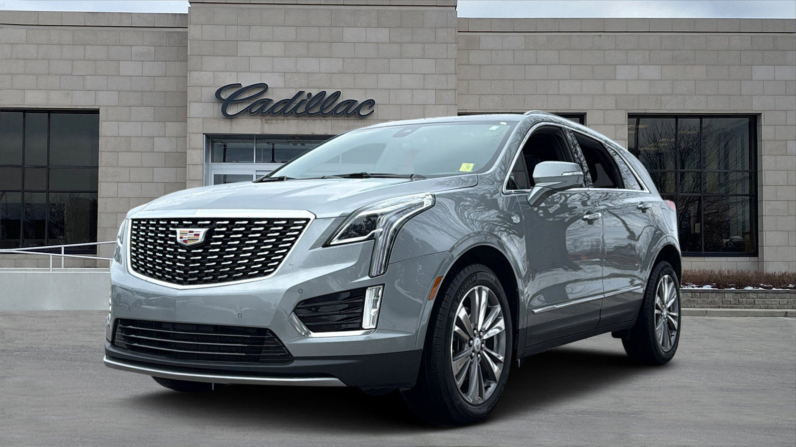 Certified 2025 Cadillac XT5 Premium Luxury image 5