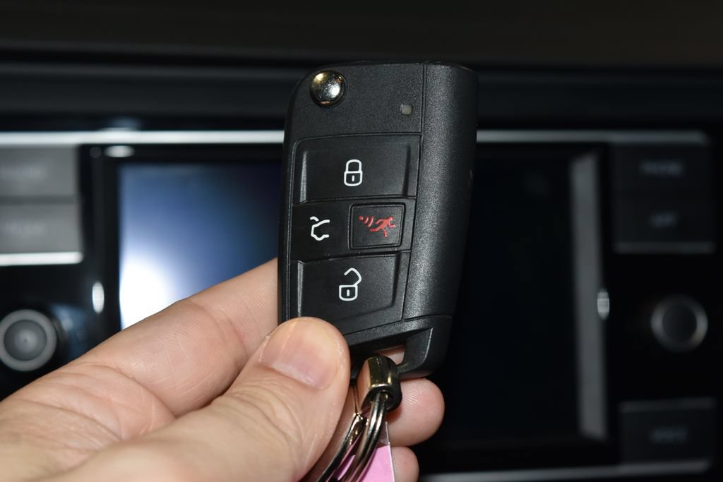 Certified 2024 Volkswagen Jetta Sport FWD image 19