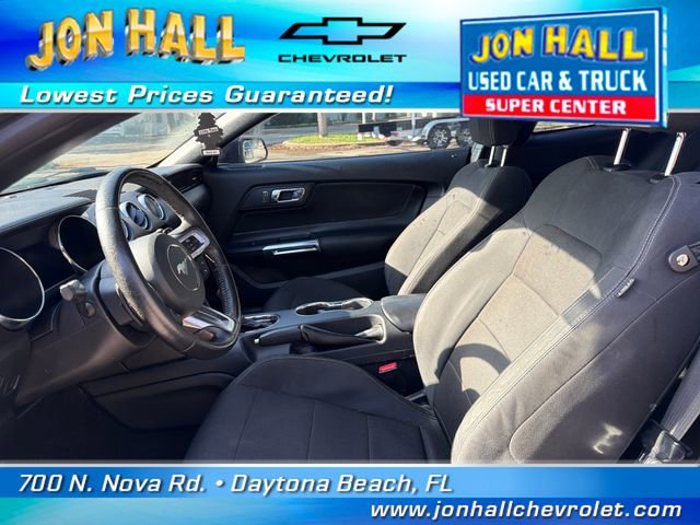 Used 2015 Ford Mustang Coupe RWD image 18