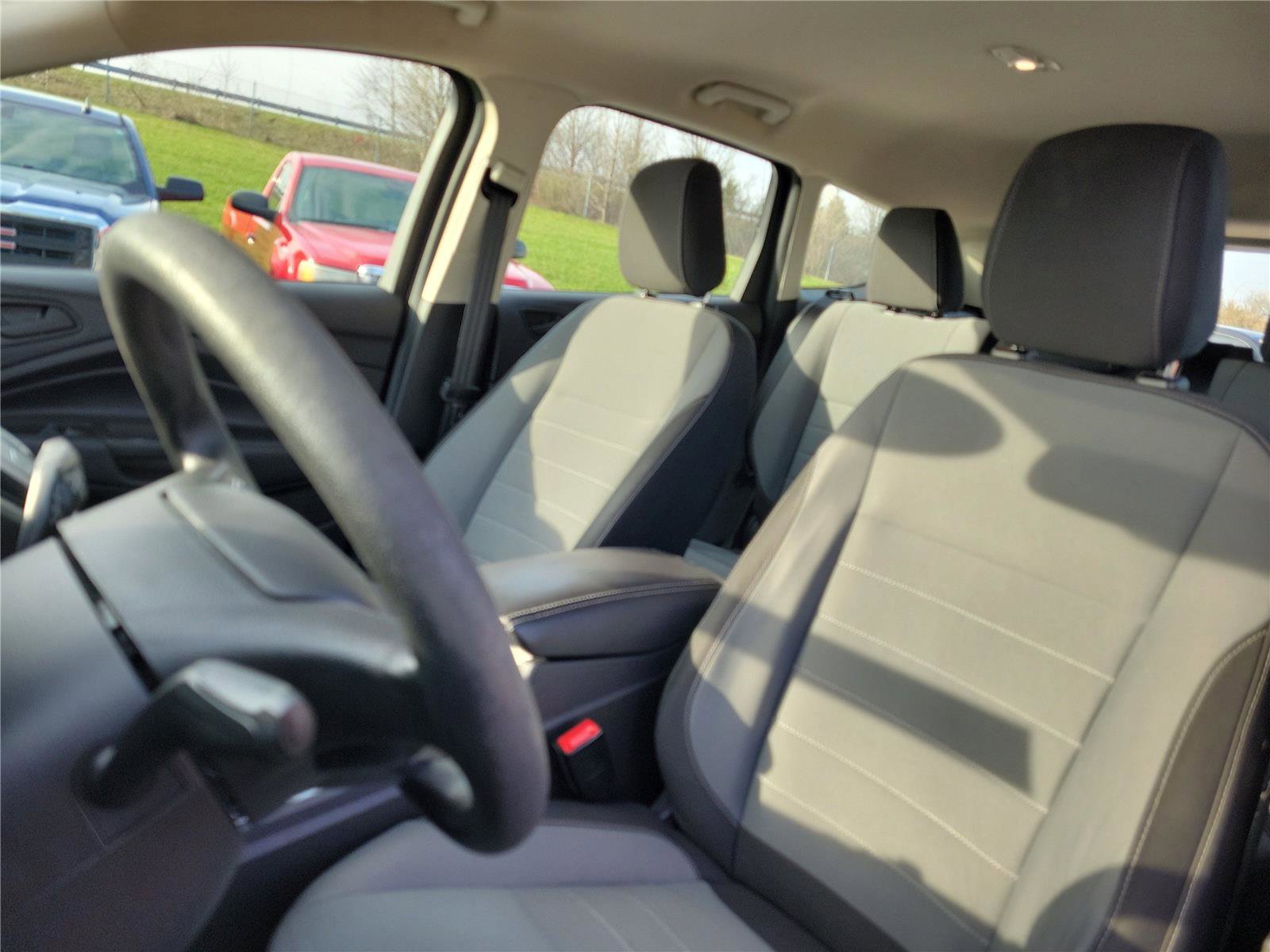Used 2019 Ford Escape S image 15