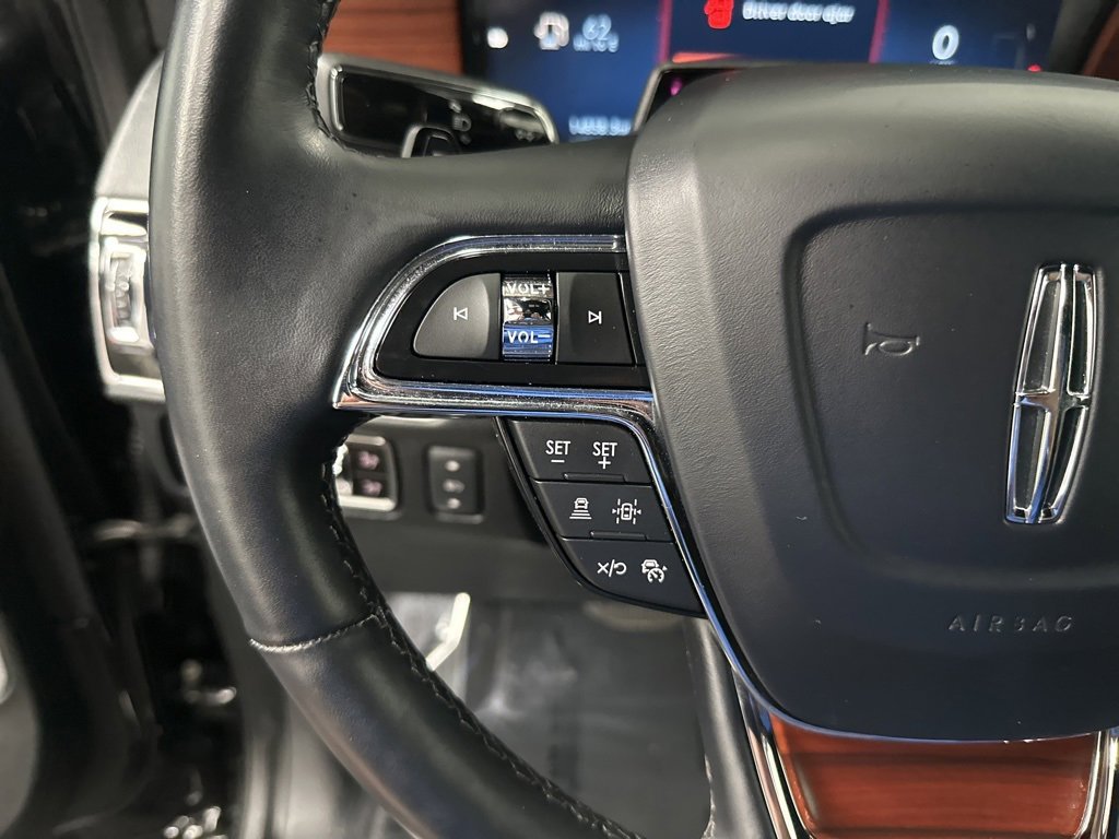 Used 2023 Lincoln Navigator L Reserve image 16