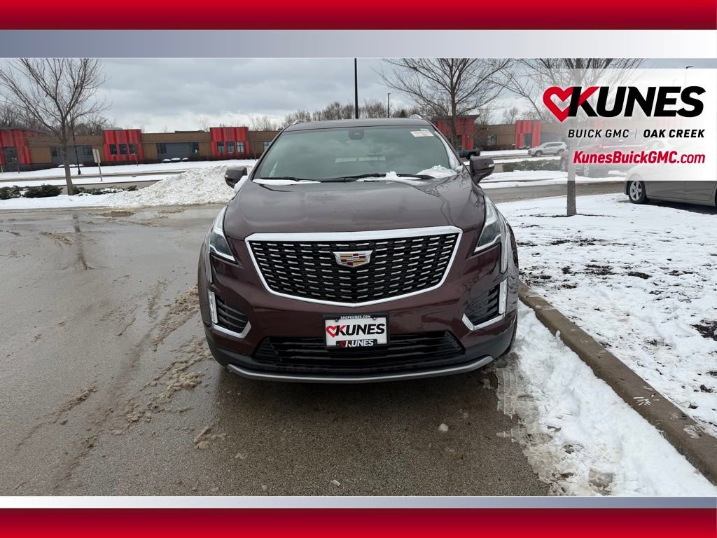 Used 2023 Cadillac XT5 Premium Luxury image 3