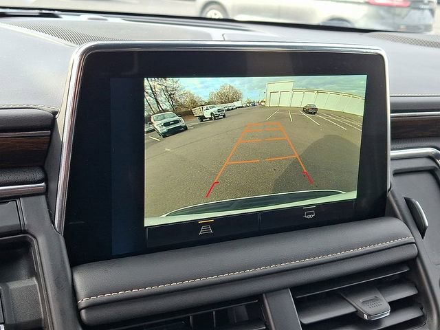 Used 2024 Chevrolet Suburban Premier image 17