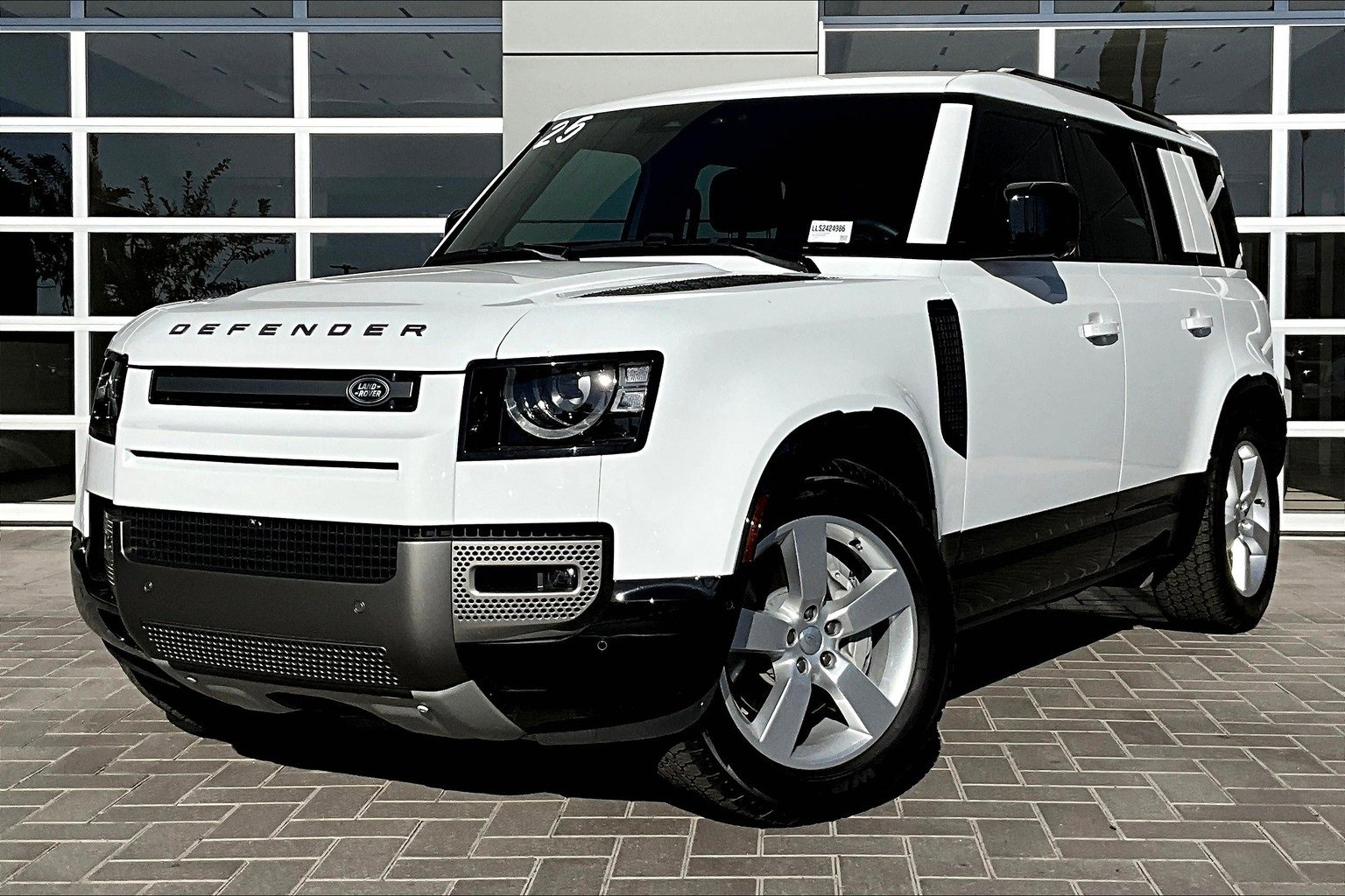 Used 2025 Land Rover Defender 110 X-Dynamic SE